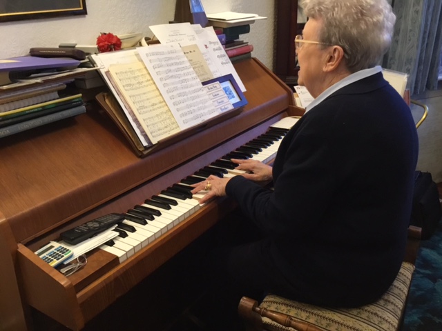 pianist at piano
